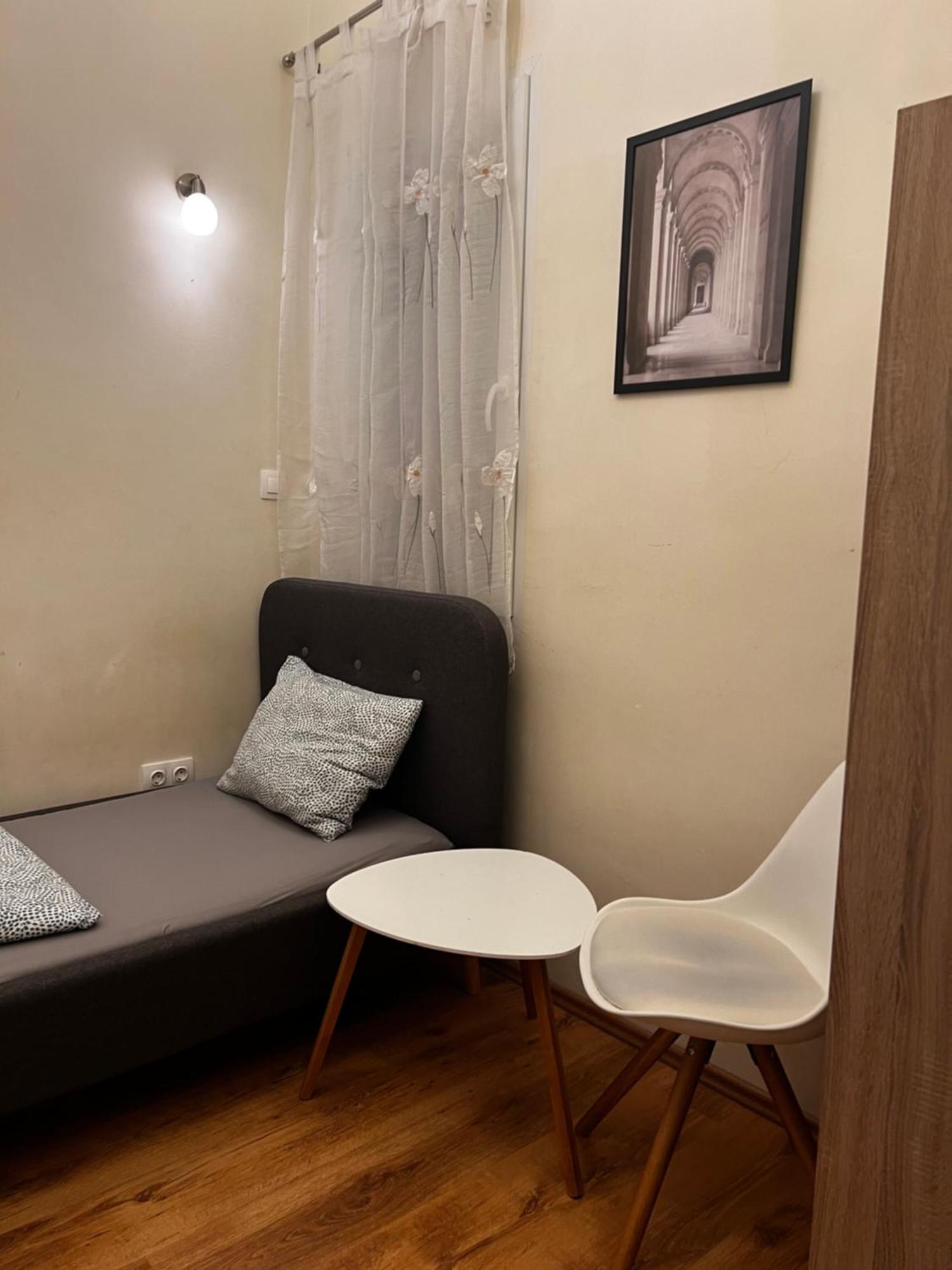 P9 By Small Home Budapest Eksteriør bilde