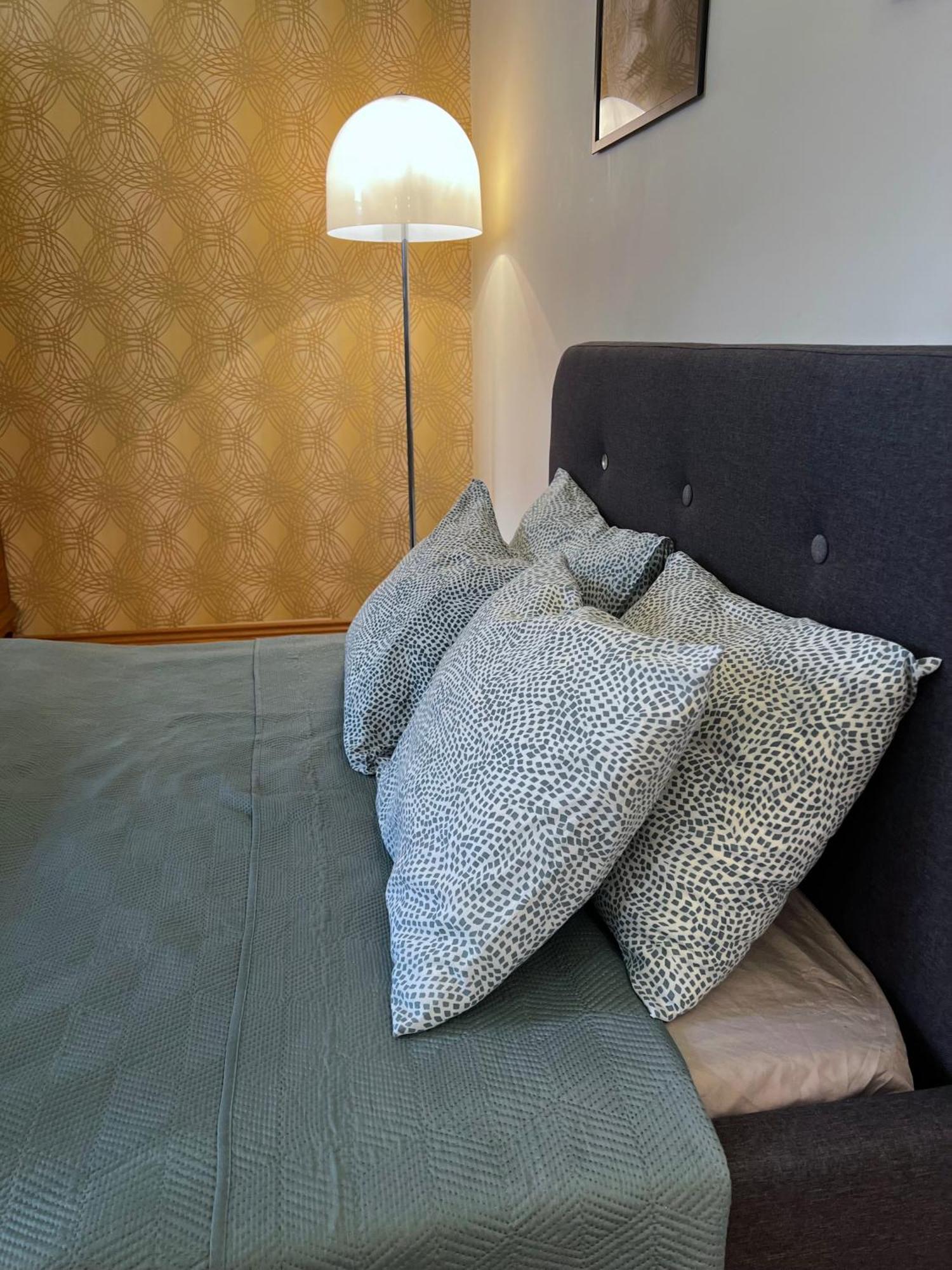 P9 By Small Home Budapest Eksteriør bilde